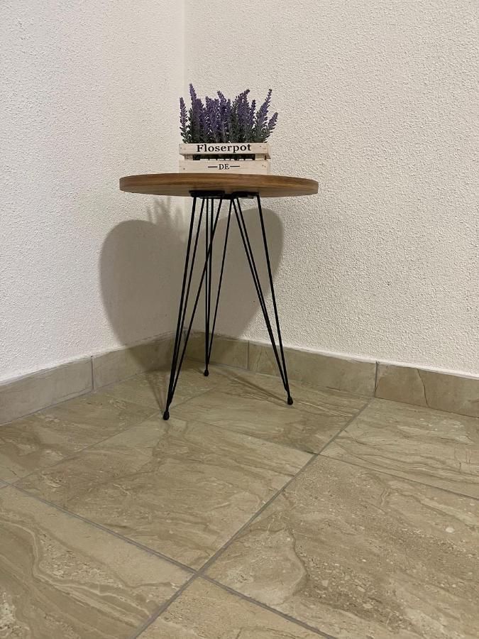Apartmani Zuti Neum Eksteriør billede